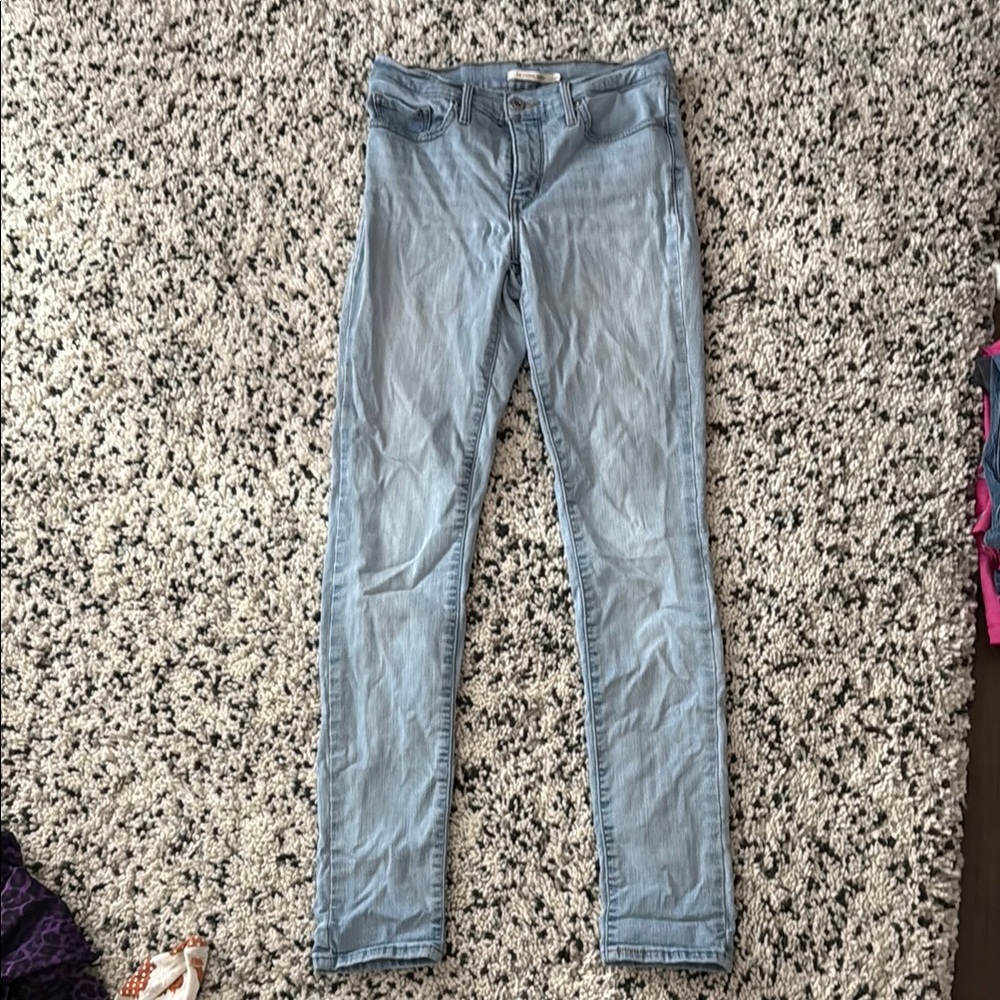 LEVIs Women's Light Blue Jeans - Size 27